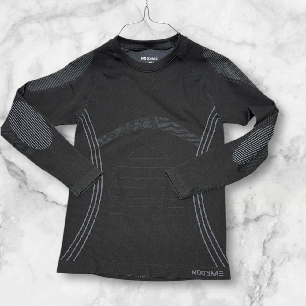 Nooyme compression Black Long Sleeve active Shirt size large stretchy thermal